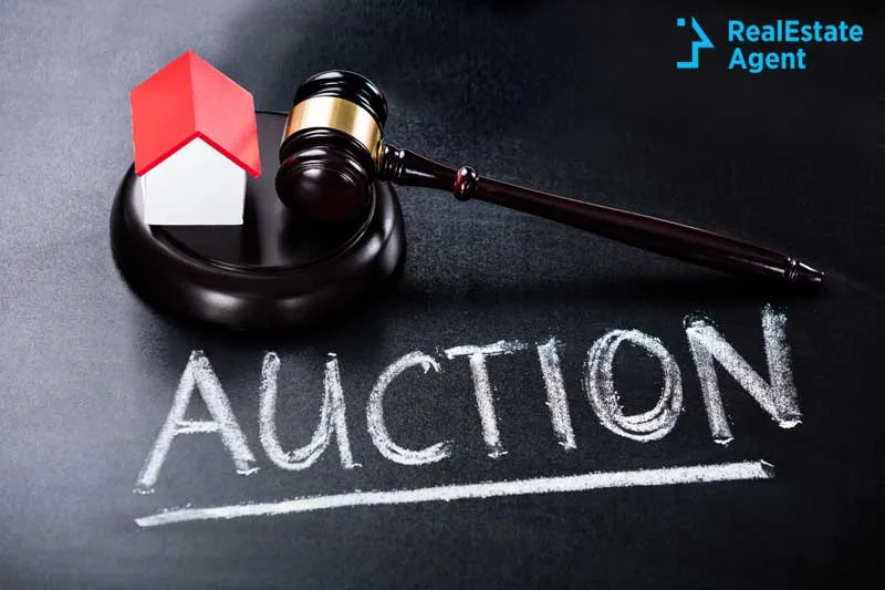 real estate auction