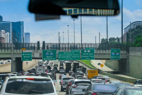 traffic on highway atlanta city