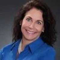 Lynne Gewant Broker Associate professional photo