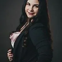 Krystal Bartak real estate agent