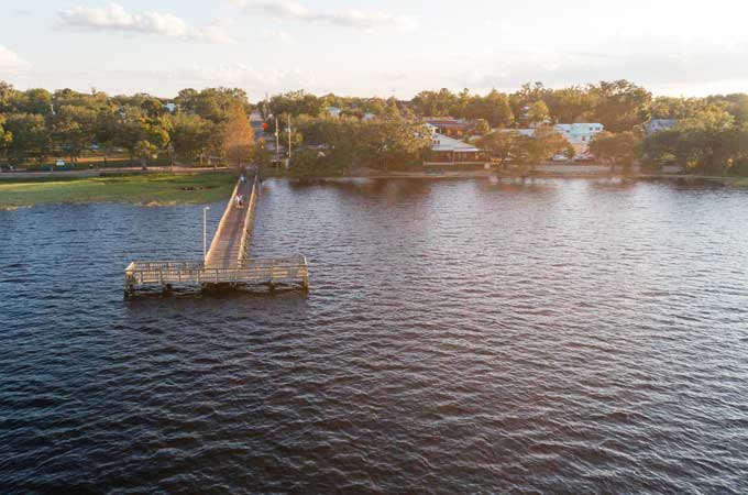 image of public dock on Lake Minneolain Clermont Florida