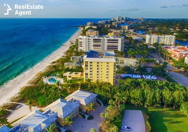 coastline view of Naples FL